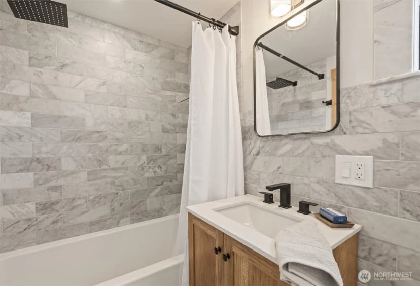 Property photo for 1080 W Ewing Place #0-p, Seattle photo 12