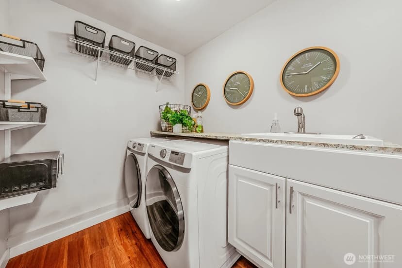 Property photo for 8433 34th Avenue Sw, Seattle photo 23