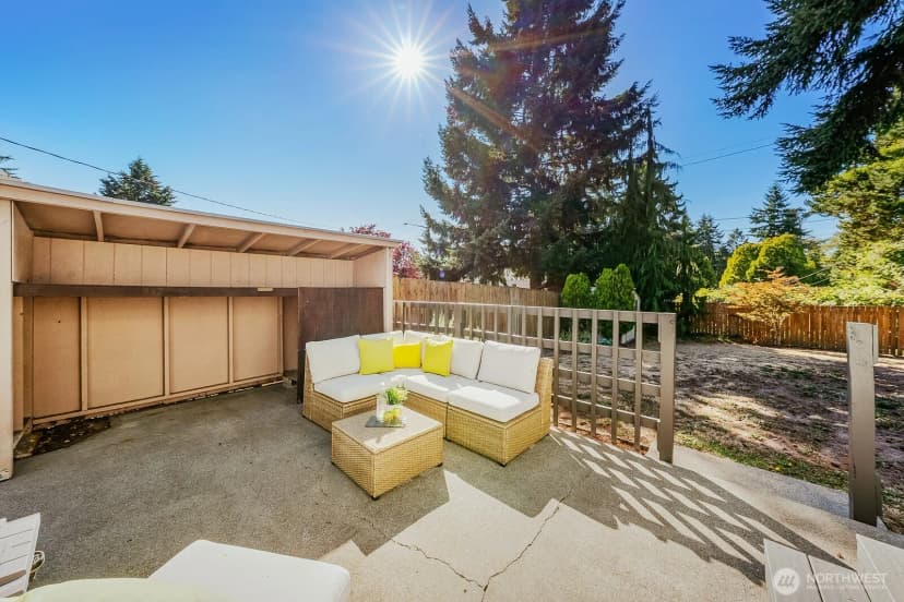 Property photo for 8433 34th Avenue Sw, Seattle photo 22