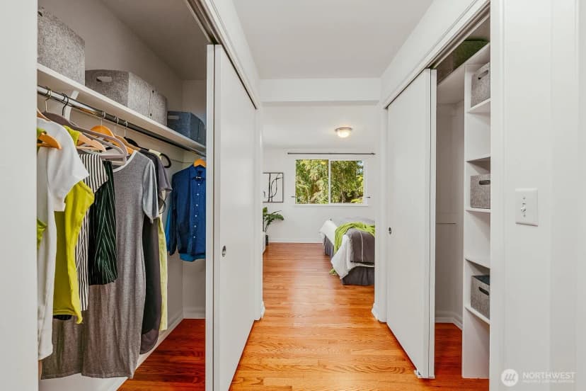 Property photo for 8433 34th Avenue Sw, Seattle photo 12