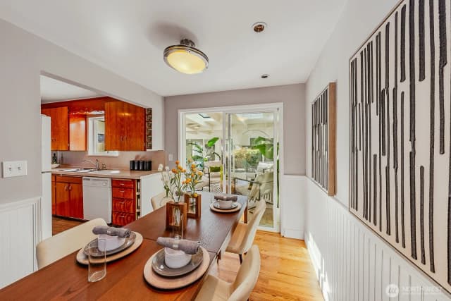 Property photo for 8433 34th Avenue Sw, Seattle photo 5
