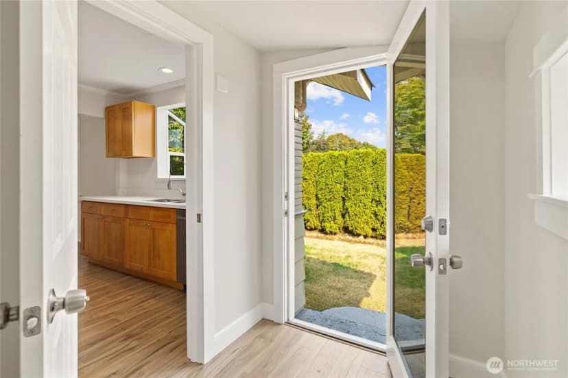 Property photo for 9009 Dolly Madison Street Sw, Lakewood photo 16