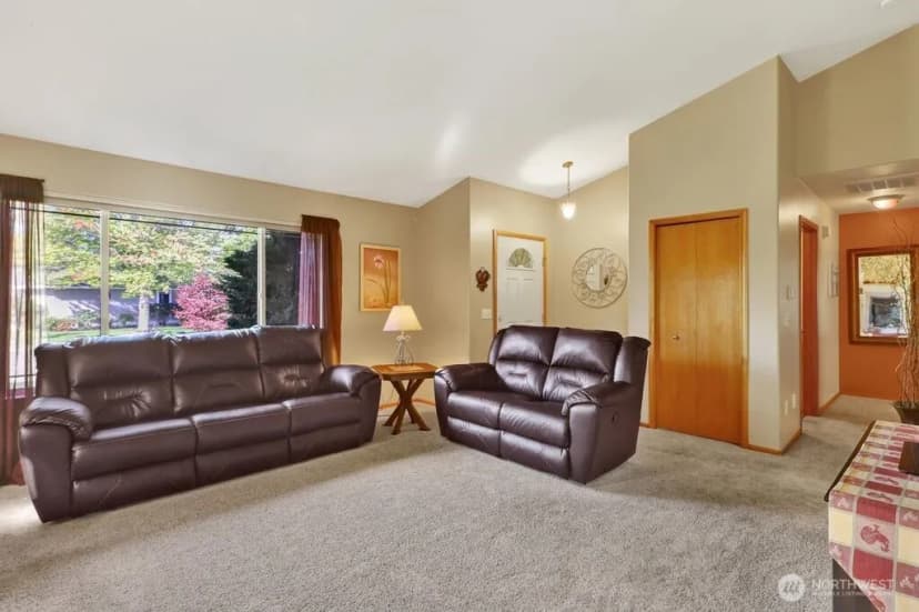 Property photo for 5350 Kaitlyn Court, Bellingham photo 6