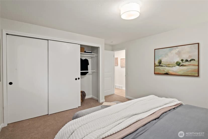 Property photo for 2806 Ne 177th Place, Lake Forest Park photo 12