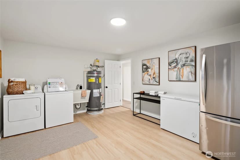 Property photo for 2806 Ne 177th Place, Lake Forest Park photo 21