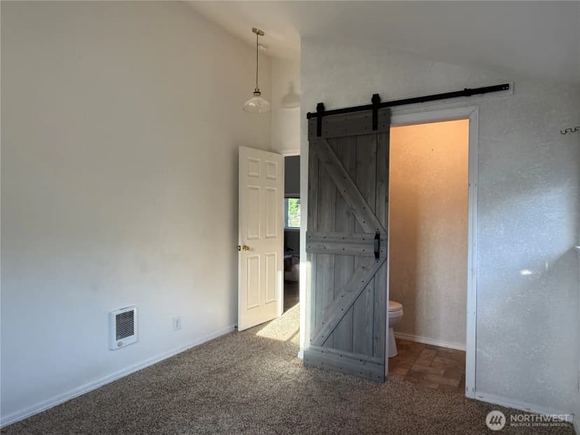Property photo for 625 S Emens, Darrington photo 18