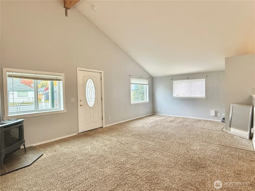 Property photo for 625 S Emens, Darrington photo 6