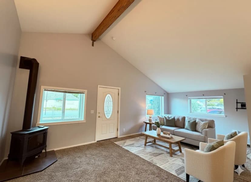 Property photo for 625 S Emens, Darrington photo 5