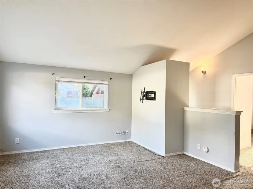 Property photo for 625 S Emens, Darrington photo 10