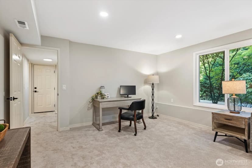 Property photo for 10824 Se 23rd Street, Bellevue photo 28