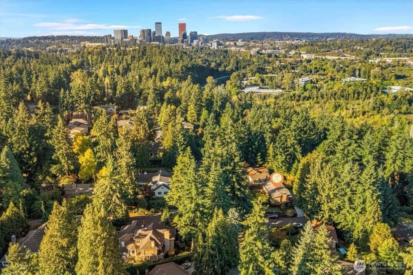 Property photo for 10824 Se 23rd Street, Bellevue photo 39