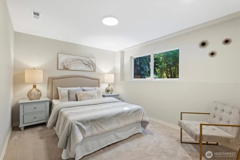 Property photo for 10824 Se 23rd Street, Bellevue photo 29