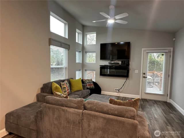 Property photo for 27404 U St, Ocean Park photo 5