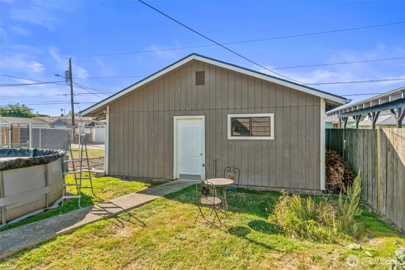 Property photo for 349 27th Avenue, Longview photo 21