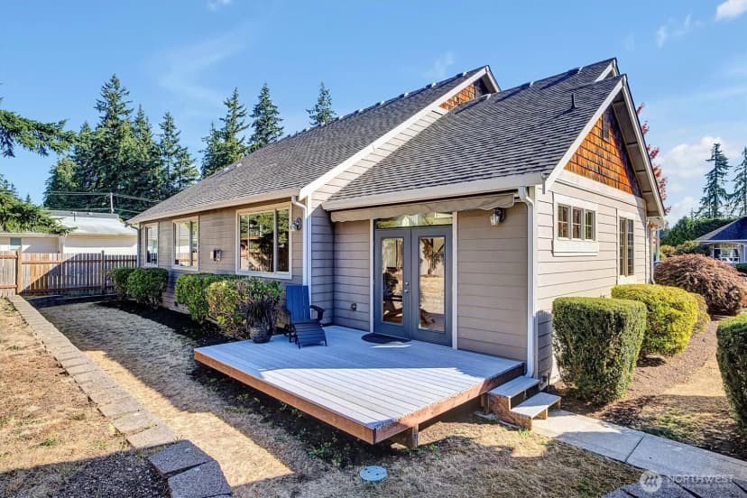 Property photo for 18614 57th Place W, Lynnwood photo 13