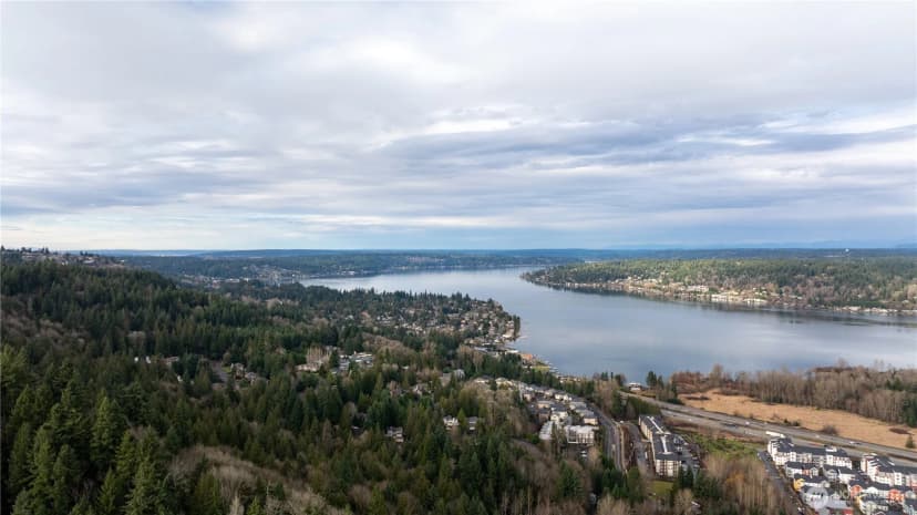 Property photo for 190 Xx Se 66th Street, Issaquah photo 3