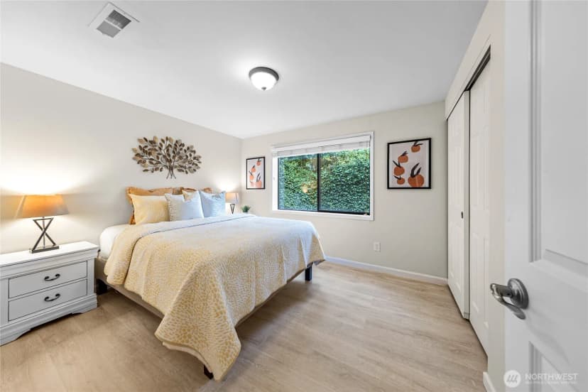 Property photo for 17127 Ne 8th Place, Bellevue photo 25
