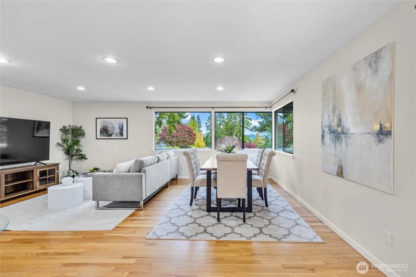 Property photo for 17127 Ne 8th Place, Bellevue photo 12