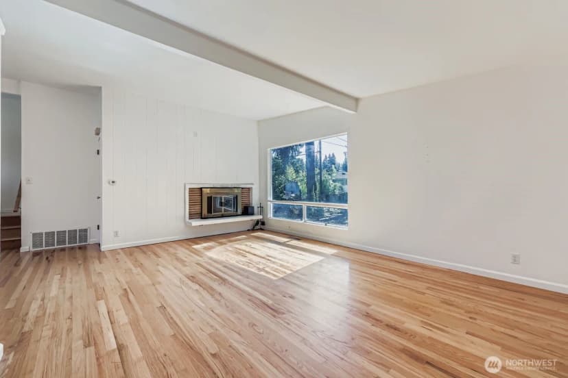 Property photo for 14243 Se 14th Street, Bellevue photo 4