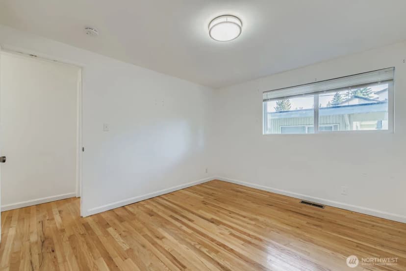 Property photo for 14243 Se 14th Street, Bellevue photo 13