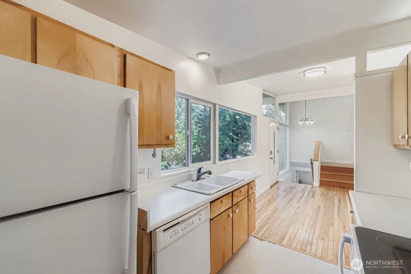 Property photo for 14243 Se 14th Street, Bellevue photo 10