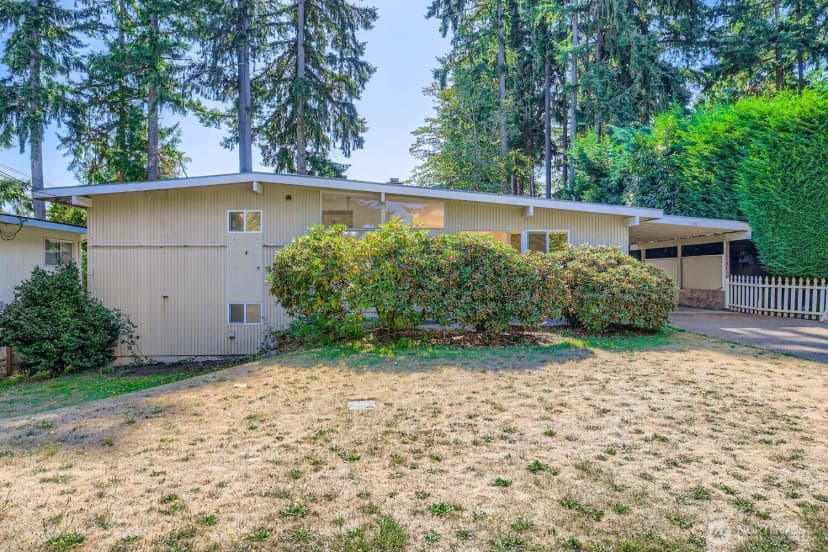 Property photo for 14243 Se 14th Street, Bellevue photo 2