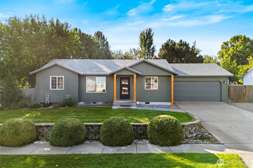Property photo for 4906 Kalahari Drive, Pasco