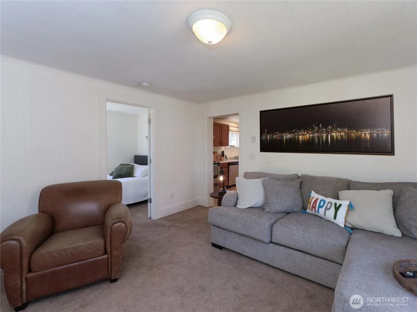 Property photo for 318 S French Avenue, Arlington photo 5