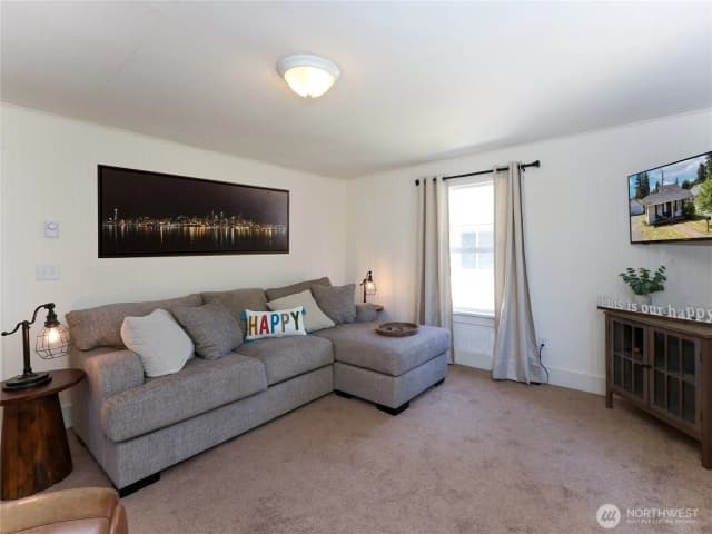 Property photo for 318 S French Avenue, Arlington photo 4