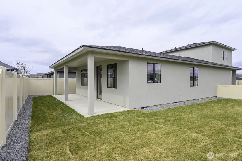 Property photo for 1012 Ne 9th Avenue, Ephrata photo 17