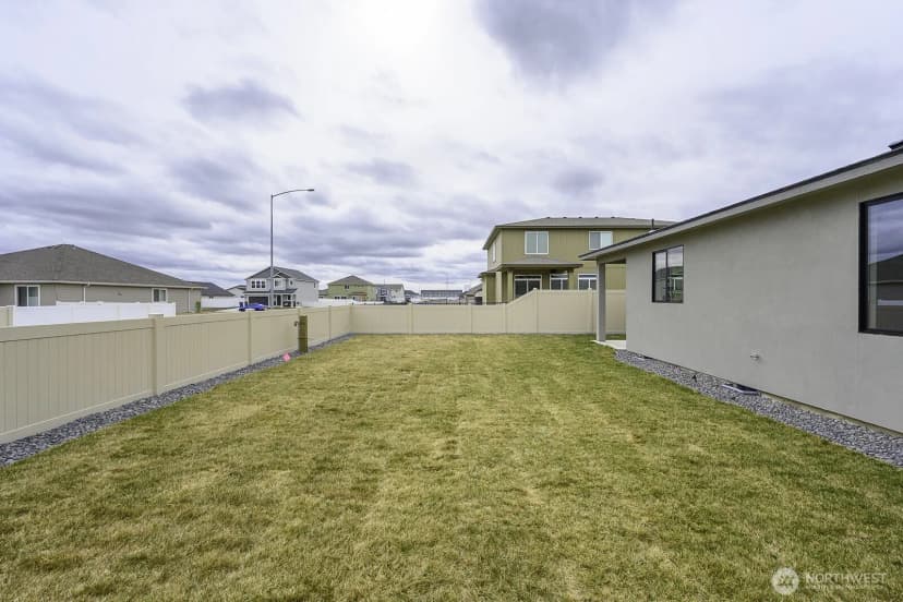 Property photo for 1012 Ne 9th Avenue, Ephrata photo 15