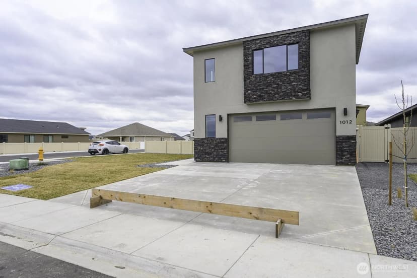 Property photo for 1012 Ne 9th Avenue, Ephrata photo 12