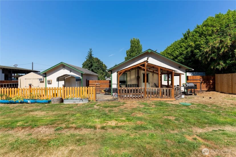Property photo for 2320 E 5th Avenue, Port Angeles photo 22