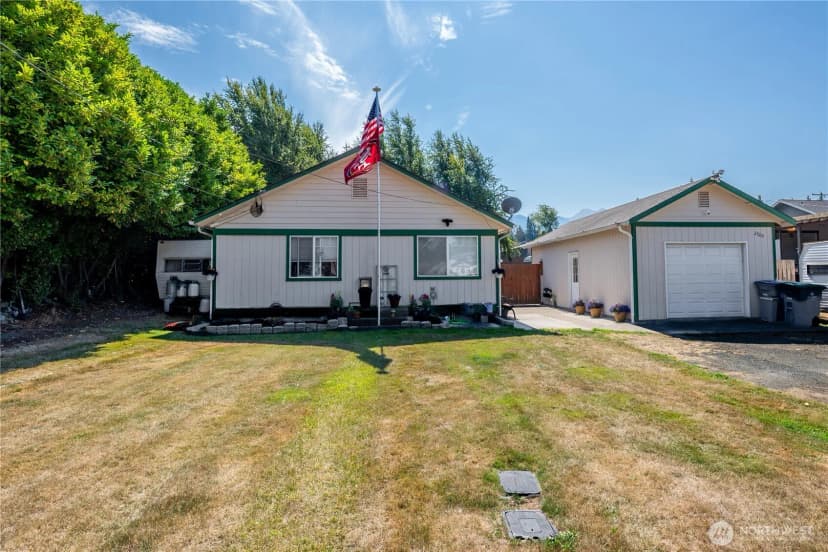 Property photo for 2320 E 5th Avenue, Port Angeles