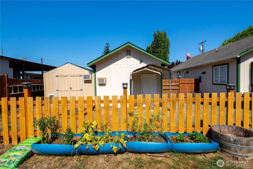 Property photo for 2320 E 5th Avenue, Port Angeles photo 25