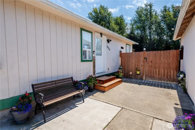 Property photo for 2320 E 5th Avenue, Port Angeles photo 4