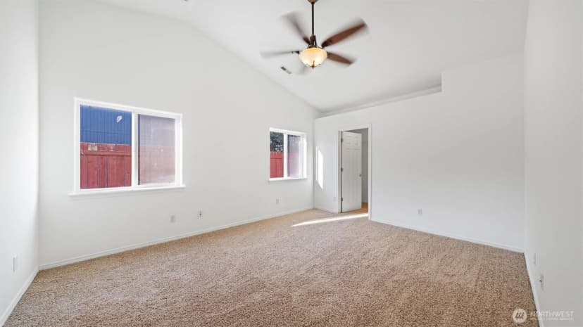 Property photo for 247 Nw Laurella Ln, College Place photo 9