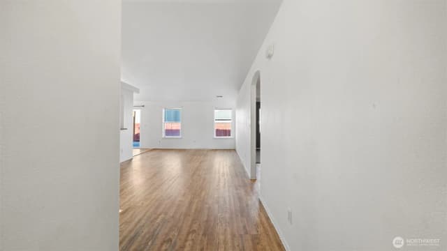 Property photo for 247 Nw Laurella Ln, College Place photo 2
