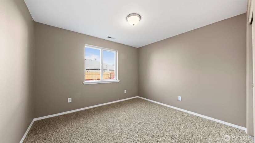 Property photo for 247 Nw Laurella Ln, College Place photo 18
