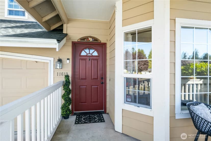 Property photo for 11619 23rd Drive Se, Everett photo 2