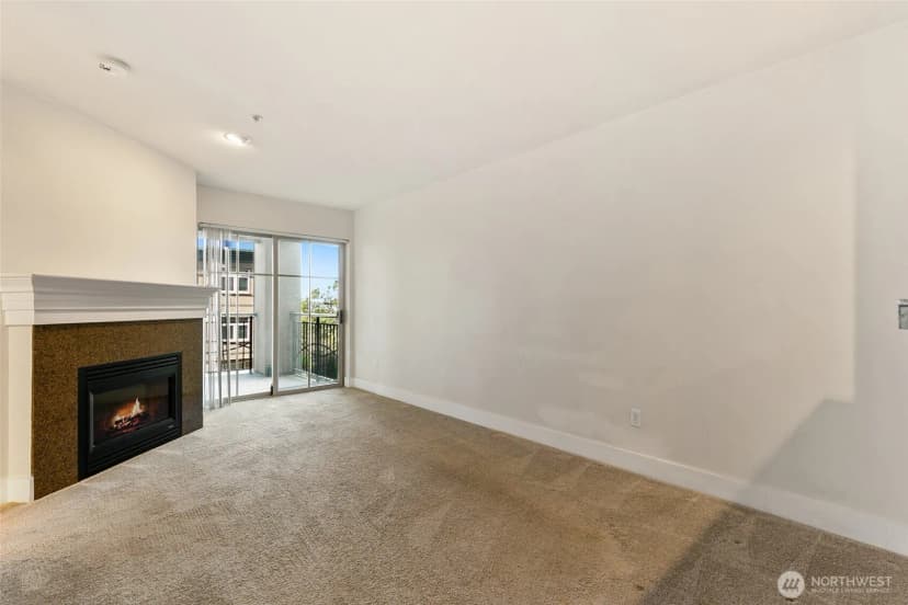 Property photo for 123 Queen Anne Avenue N #304, Seattle photo 4