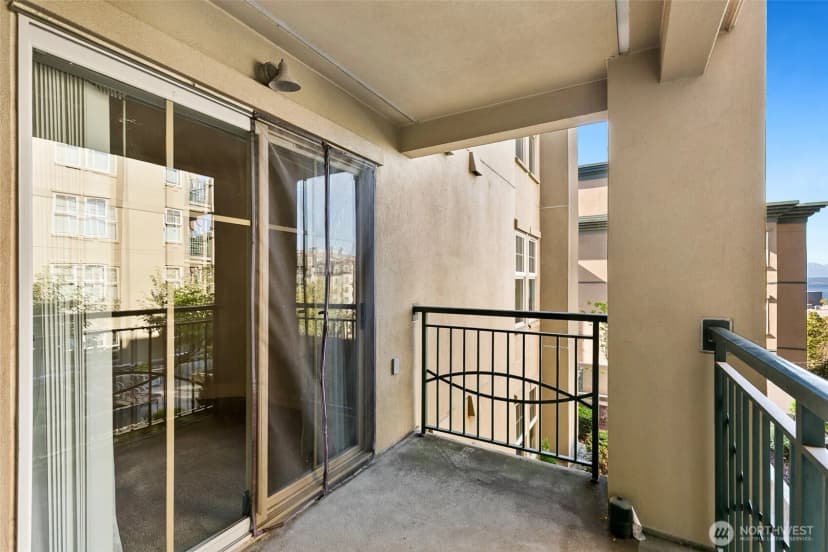 Property photo for 123 Queen Anne Avenue N #304, Seattle photo 6