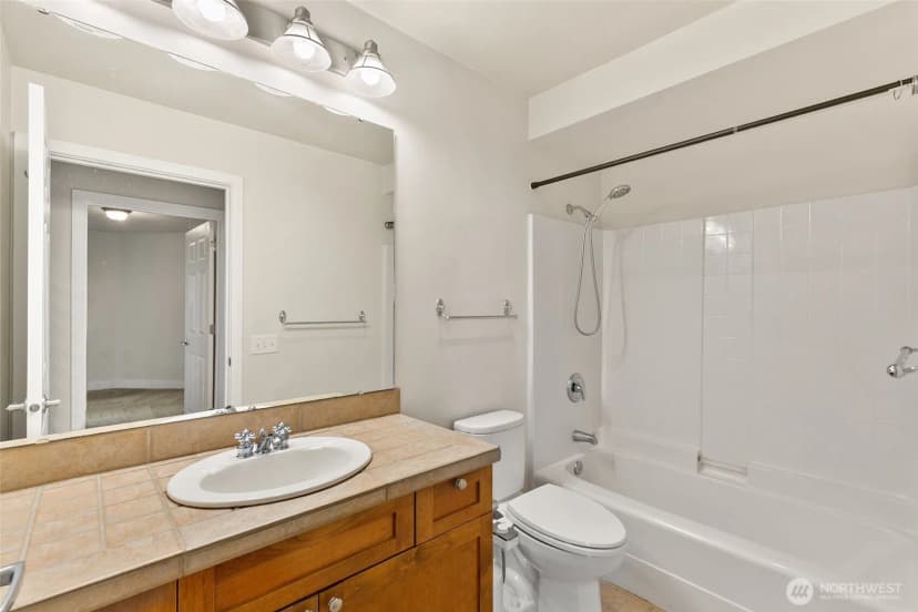 Property photo for 123 Queen Anne Avenue N #304, Seattle photo 21