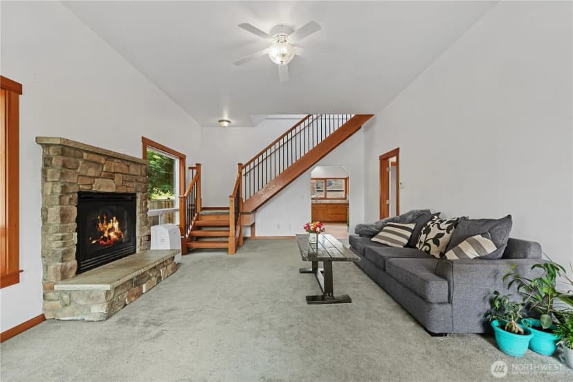 Property photo for 201 S Kentucky Avenue, Granite Falls photo 3