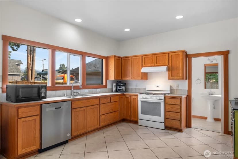 Property photo for 201 S Kentucky Avenue, Granite Falls photo 6