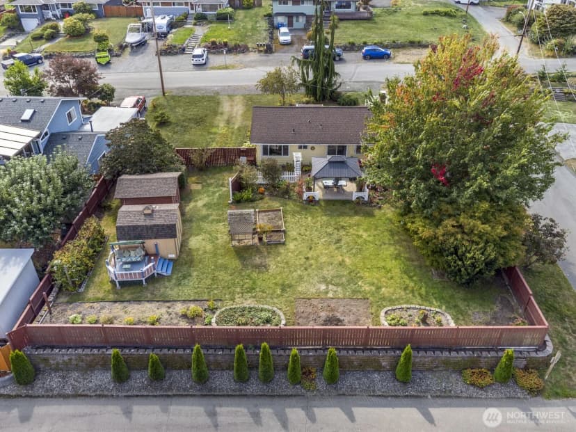 Property photo for 1719 Bailey Avenue, Everett photo 4