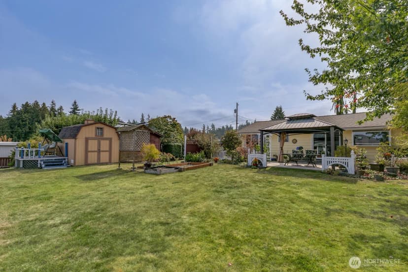 Property photo for 1719 Bailey Avenue, Everett photo 29
