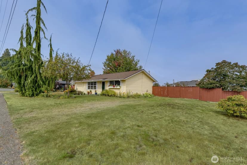 Property photo for 1719 Bailey Avenue, Everett photo 28