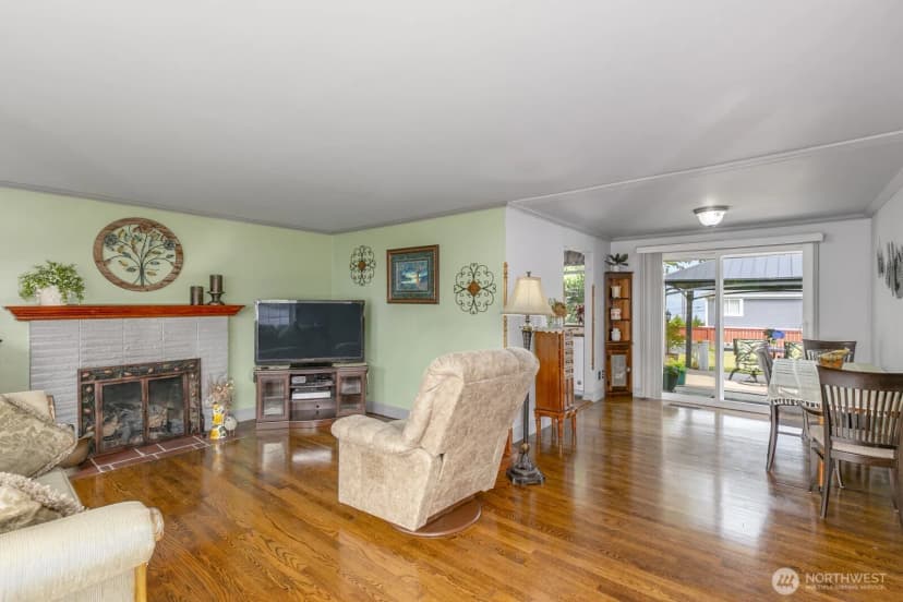 Property photo for 1719 Bailey Avenue, Everett photo 11