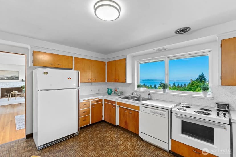 Property photo for 8877 42nd Avenue Sw, Seattle photo 15